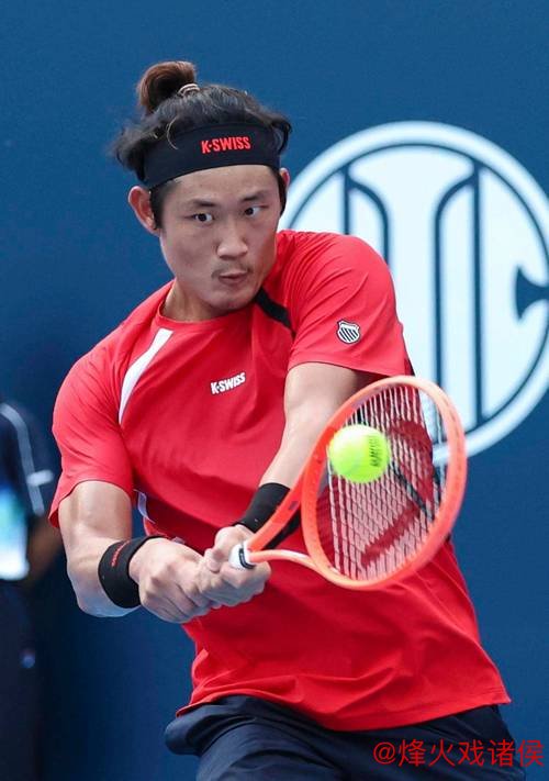 问鼎娱乐下载 上海大师赛次日：周意因对手退赛晋级，张之臻首轮出局